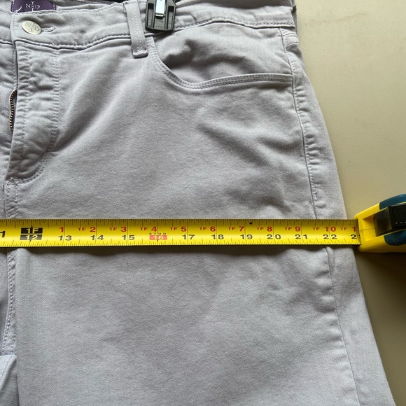 Capris - Picture 8 of 8